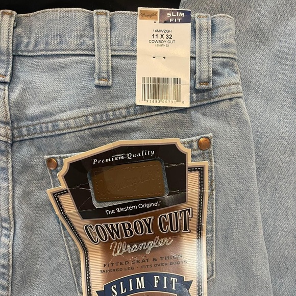 Brand new wrangler jeans - Picture 1 of 2